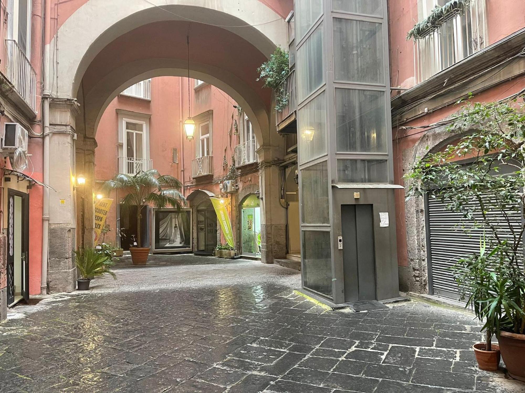 Urban Chic Suite Toledo Napoli Dış mekan fotoğraf